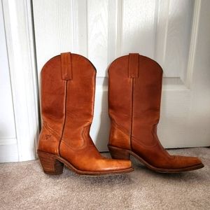 Womens Frye Western boots.